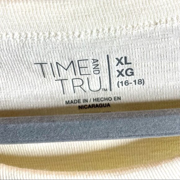 Women’s Cream Tank Top with Front Knot - Picture 3 of 4